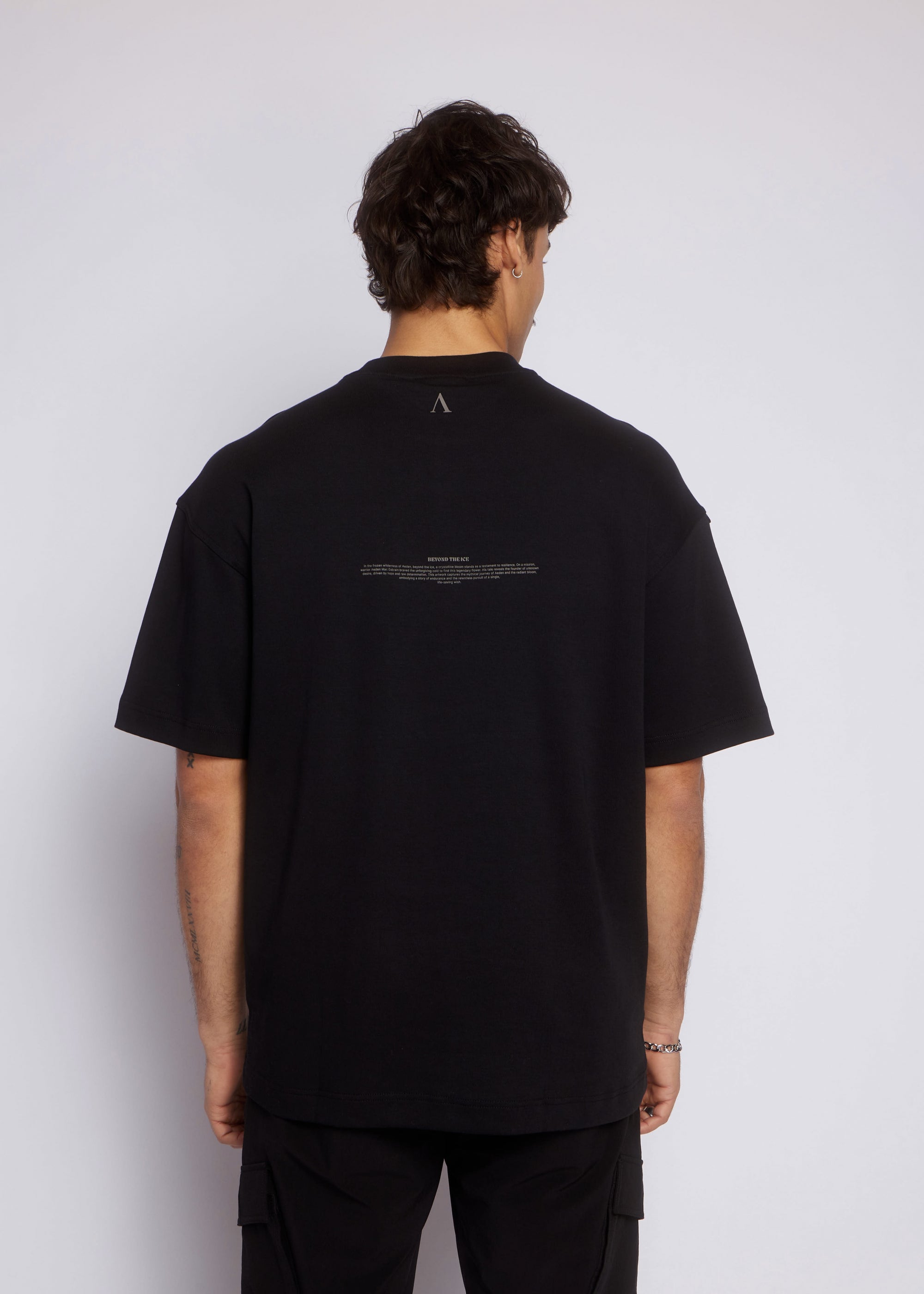 Johan Tee | Black