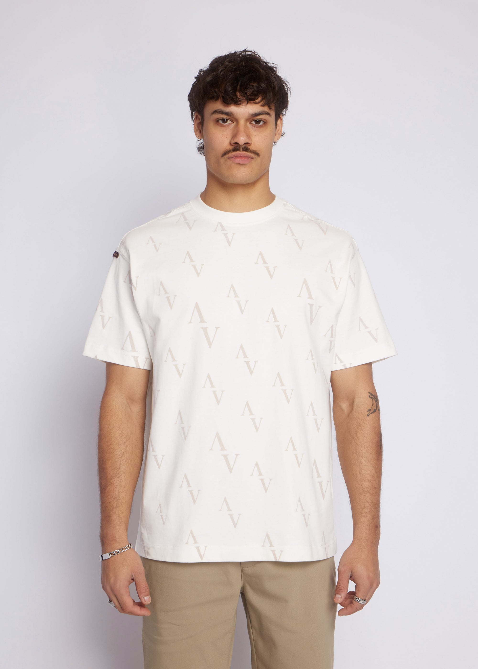 Kayro Tee | Off-white