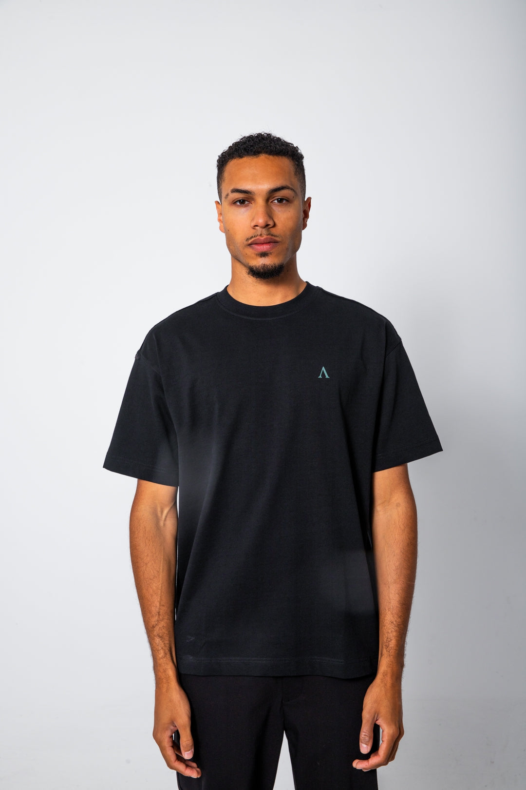 Louis Tee | Black