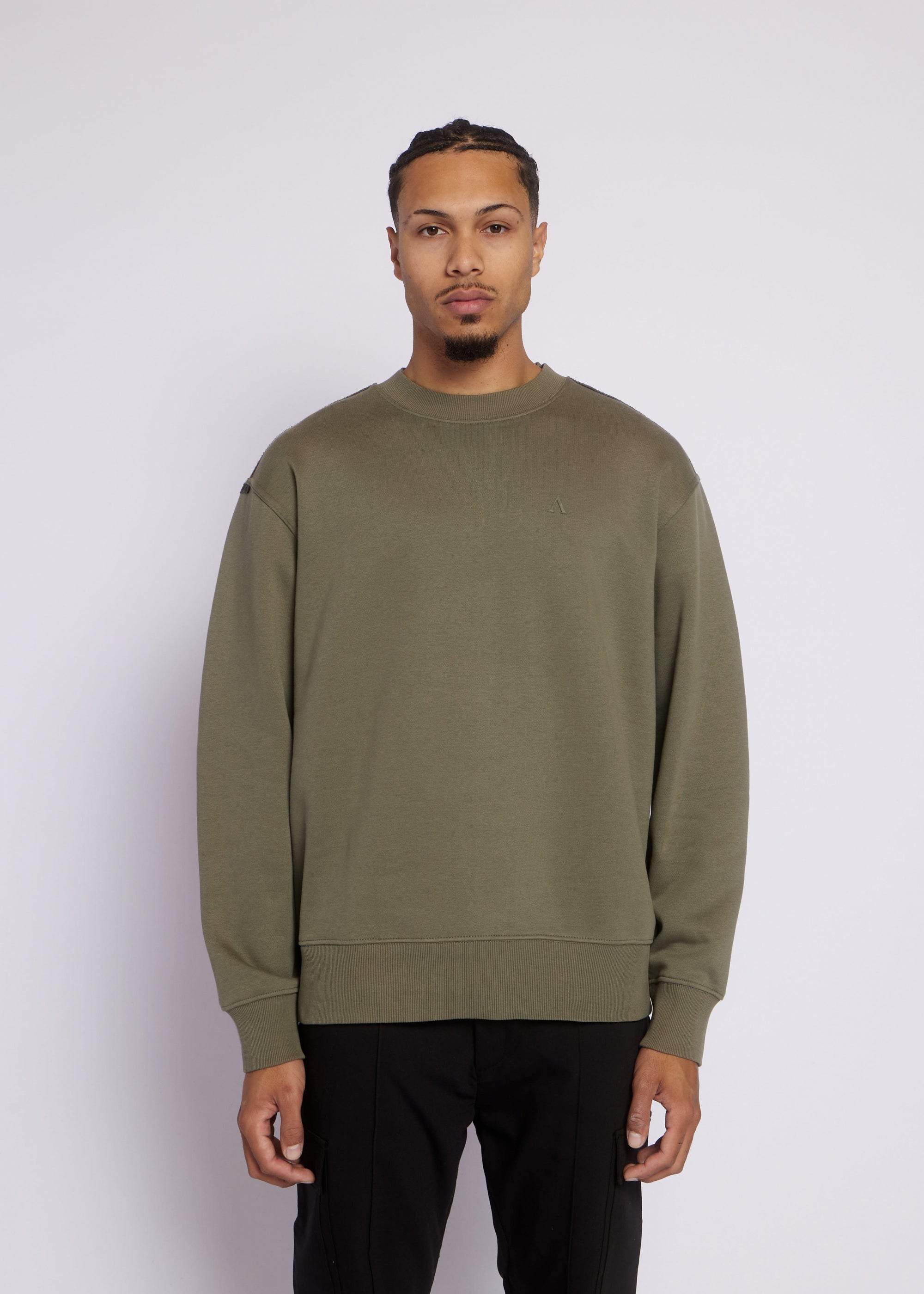 Viggo Sweater | Beetle Green