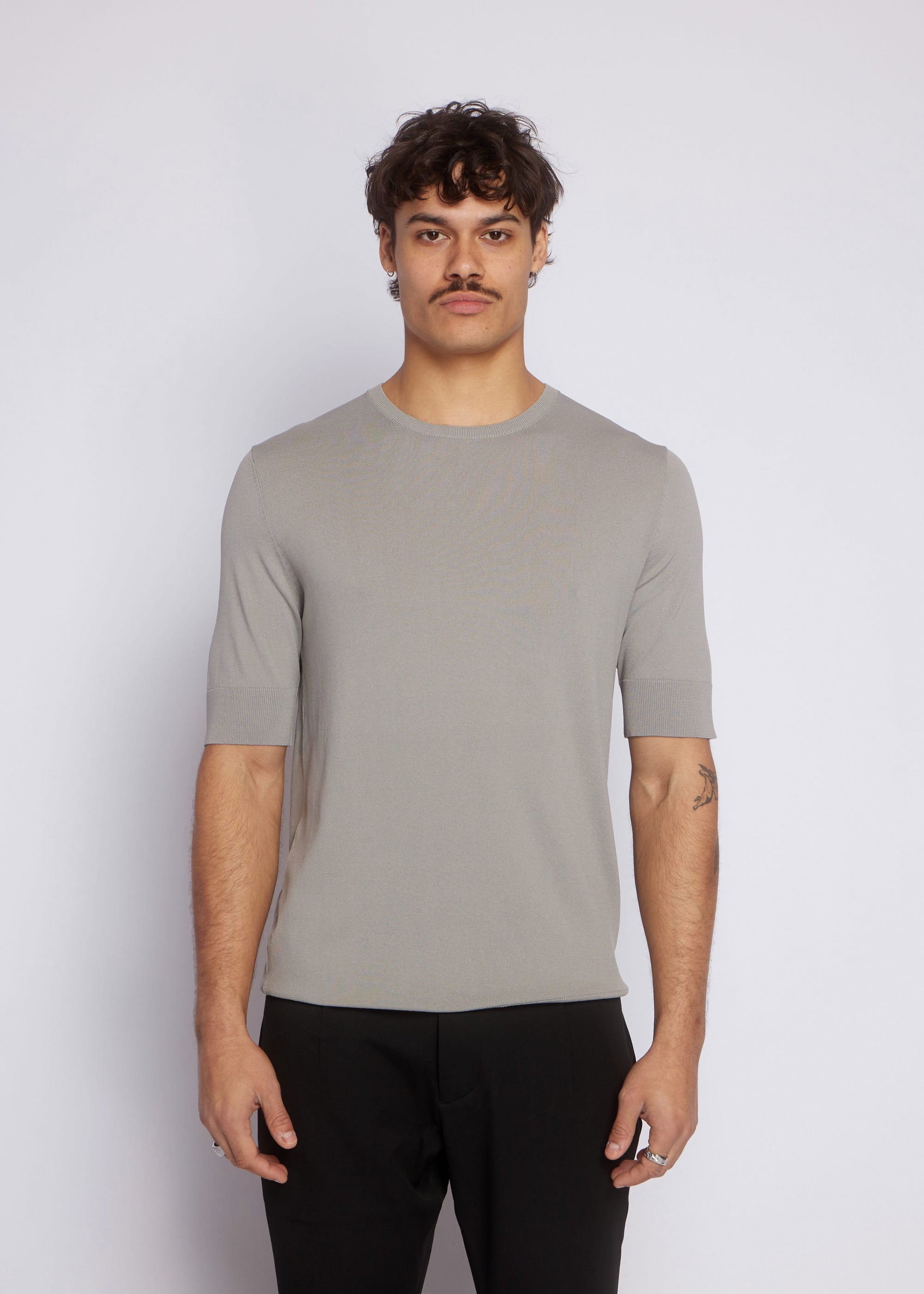 Nathan Tee | Grey