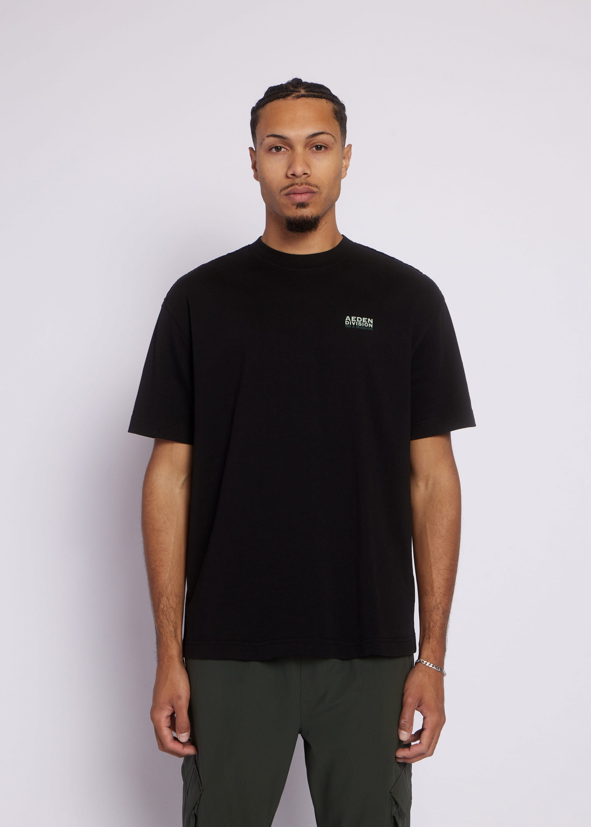 Feras Tee | Black