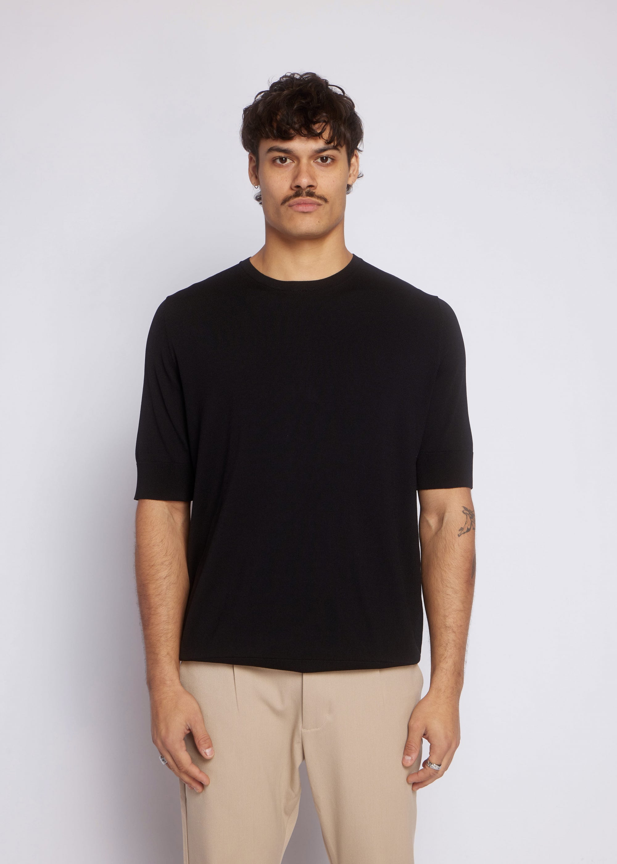 Nathan Tee | Black