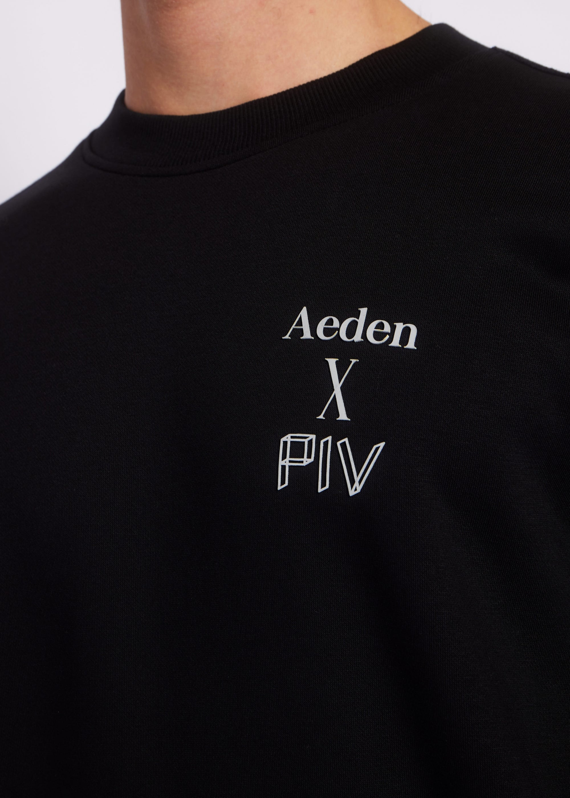 AEDEN x PIV Crewneck | Black