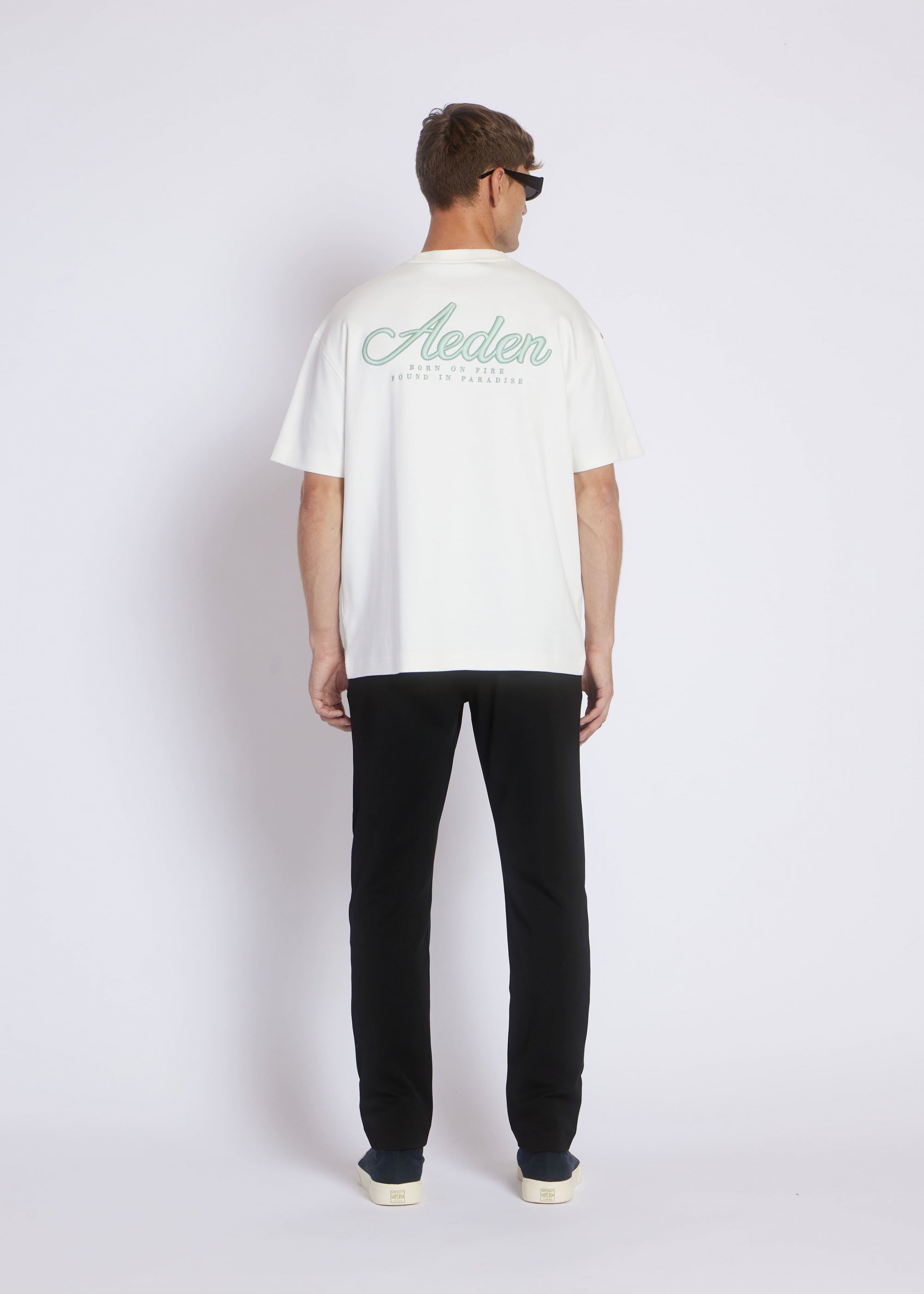 Jaki Tee | Off-white