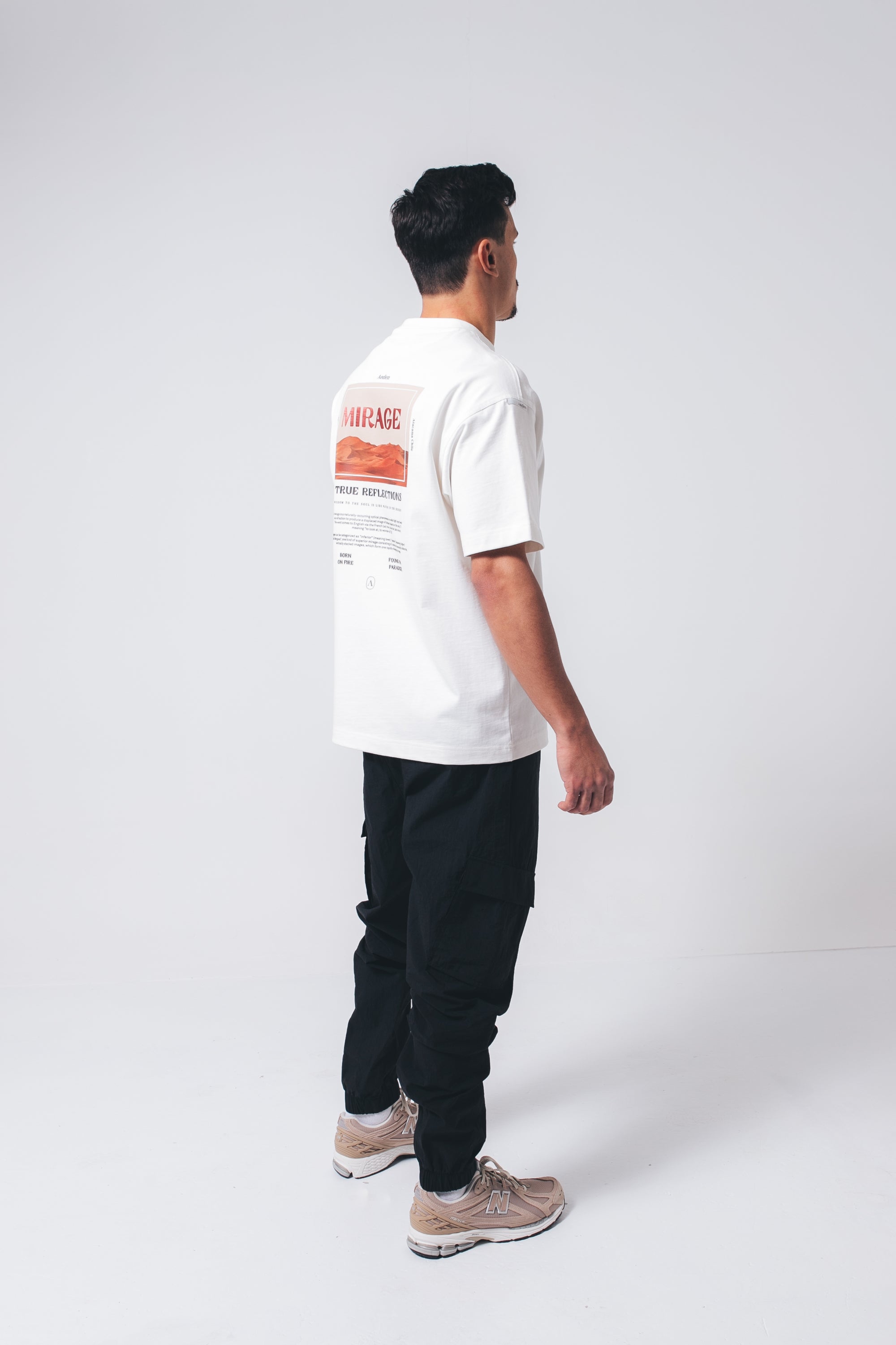 Jeziah Tee | Off-white