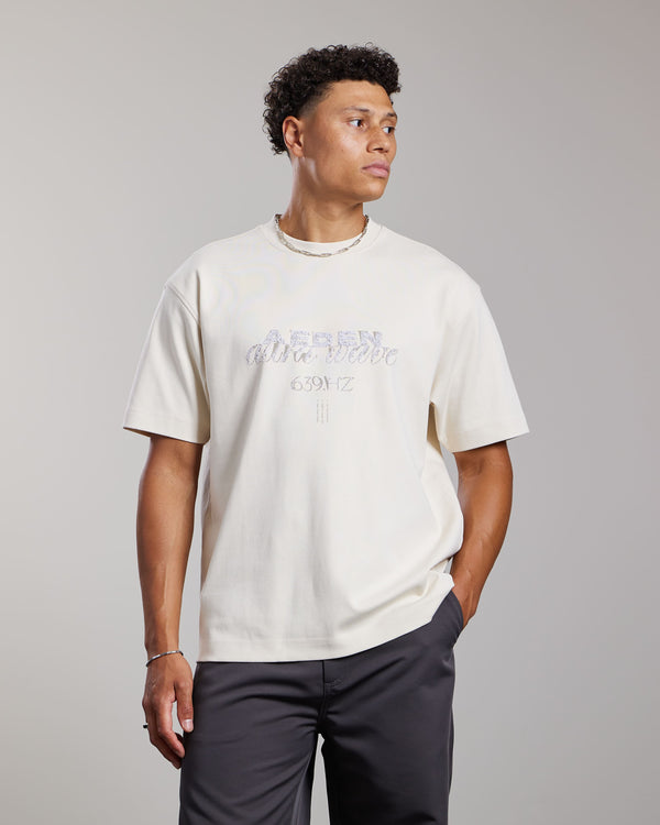 Nero Tee | White Cap Grey